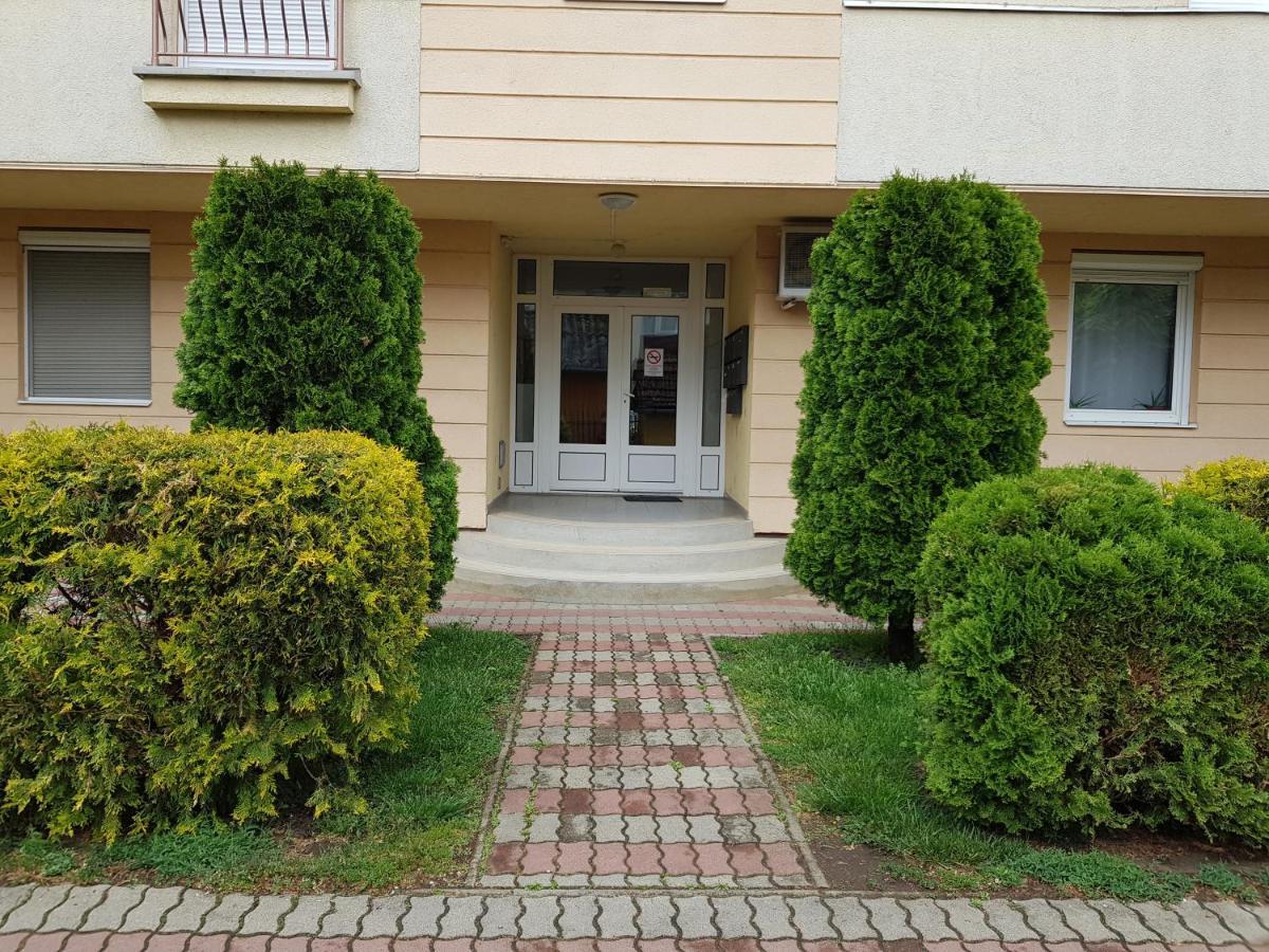 Fischer Apartman 3 Hajduszoboszlo Exterior photo